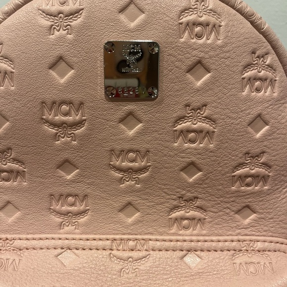 Pink MCM backpack BARELY USED - Picture 3 of 6